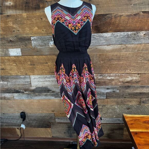 Tanvi Kedia Embroidered Midi Dress Boho Geometric Size 4 Made in India - Picture 3 of 17